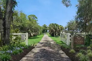 5750 Oak Hollow Ln, Oviedo, FL 32765 - Photo 2