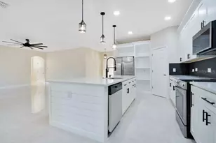 6615 Helmsley Cir, Windermere, FL 34786 - Photo 8