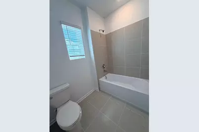 7436 Capstone Drive, Groveland, FL 34736 - Photo 28