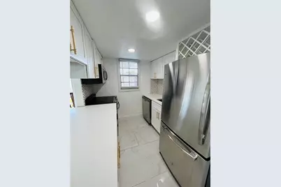 2787 L B McLeod Road #D, Orlando, FL 32805 - Photo 2