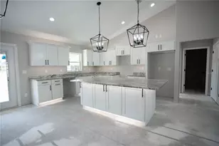 6595 SW 179th Ct Rd, Dunnellon, FL 34432 - Photo 10
