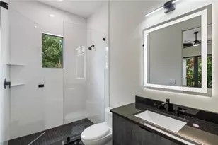 737 N Summerlin Ave, Orlando, FL 32803 - Photo 36