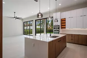 737 N Summerlin Ave, Orlando, FL 32803 - Photo 22