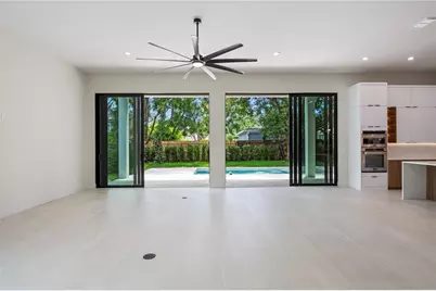 737 N Summerlin Avenue, Orlando, FL 32803 - Photo 10