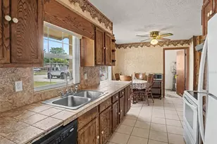 1609 Maureen Ave, Ocoee, FL 34761 - Photo 8