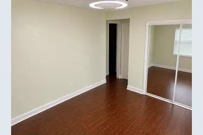 8618 Grandview Drive, Tampa, FL 33617 - Photo 20