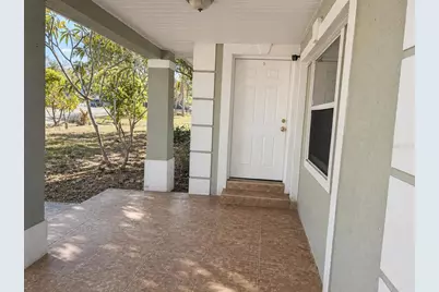 8618 Grandview Drive, Tampa, FL 33617 - Photo 4