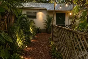 8618 Grandview Dr, Tampa, FL 33617 - Photo 50