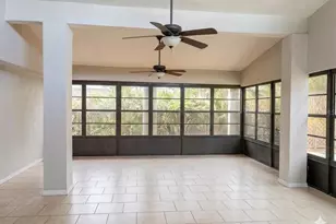 8618 Grandview Dr, Tampa, FL 33617 - Photo 4