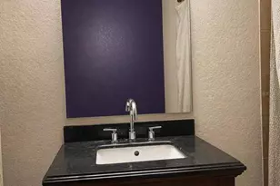 8618 Grandview Dr, Tampa, FL 33617 - Photo 22