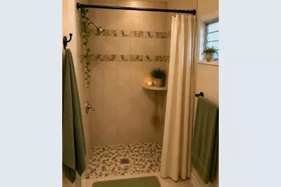 8618 Grandview Drive, Tampa, FL 33617 - Photo 58
