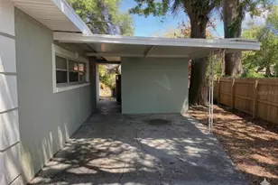 8618 Grandview Dr, Tampa, FL 33617 - Photo 38