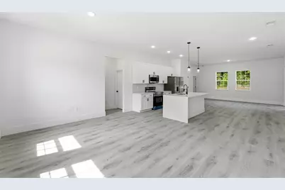 238 E Caldwell Drive, Dunnellon, FL 34434 - Photo 2
