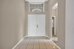 7246 Mardell Ct, Orlando, FL 32835 - Photo 2