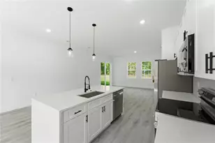 226 E Caldwell Dr, Dunnellon, FL 34434 - Photo 8