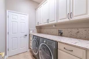 537 Laurenburg Ln, Ocoee, FL 34761 - Photo 22