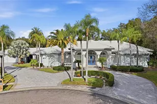 466 Tall Oak Trail, Tarpon Springs, FL 34688 - Photo 2