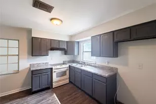 1100 Carefree Cove Dr, Winter Haven, FL 33881 - Photo 2