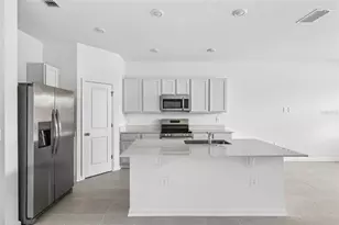 403 Sol Vis Dr, Dundee, FL 33838 - Photo 4