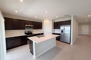 221 Aquamarine Ln, Kissimmee, FL 34758 - Photo 4
