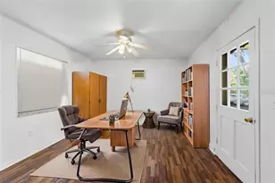 8698 Hillside Dr, Orlando, FL 32810 - Photo 8