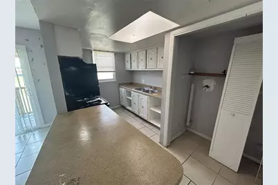 2773 L B McLeod Road #2773D, Orlando, FL 32805 - Photo 6