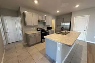 1448 Berry Ln, Davenport, FL 33837 - Photo 6