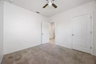289 Gina Ln, Davenport, FL 33837 - Photo 14