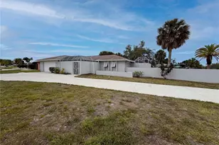 1301 Lucaya Ave, Venice, FL 34285 - Photo 36