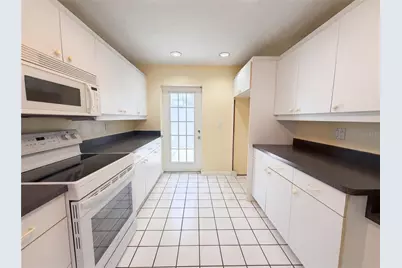 1301 Lucaya Avenue, Venice, FL 34285 - Photo 38