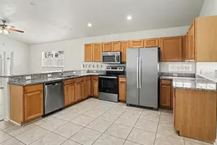 10748 Flycast Cir, Orlando, FL 32825 - Photo 8