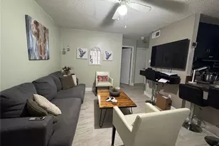 201 E Buchanon Ave, Orlando, FL 32809 - Photo 10