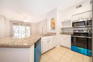 6663 Queens Borough Ave, Orlando, FL 32835 - Photo 10