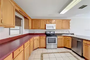 5306 Grove Crossings Blvd, Orlando, FL 32839 - Photo 20