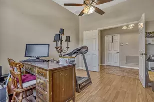 115 Crescent Moon Dr, Groveland, FL 34736 - Photo 14