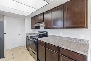 12240 Connecticut Woods Ct, Orlando, FL 32824 - Photo 10