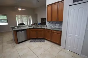 573 Kistler Cir, Clermont, FL 34715 - Photo 14