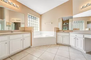 9720 Nonacrest Dr, Orlando, FL 32832 - Photo 8