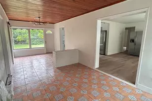 10206 N Oakleaf Ave, Tampa, FL 33612 - Photo 10