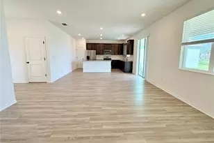 9544 Sandy Bluffs Circle, Parrish, FL 34219 - Photo 6