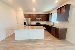 9544 Sandy Bluffs Circle, Parrish, FL 34219 - Photo 2