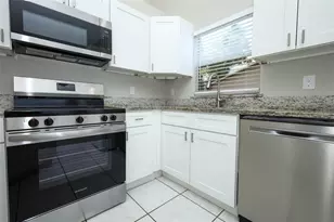 788 Lincoln Pkwy, Oviedo, FL 32765 - Photo 6