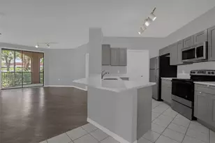 6177 Metrowest Blvd, Orlando, FL 32835 - Photo 10