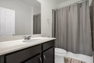 2444 Varenna Loop, Kissimmee, FL 34741 - Photo 18