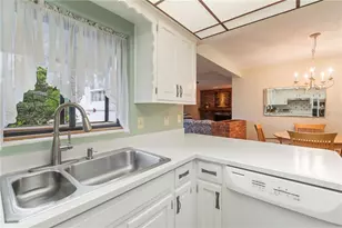 2924 Gulf Dr, Orlando, FL 32806 - Photo 10