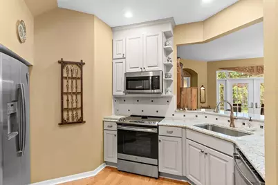 564 Grasslands Village Circle, Lakeland, FL 33803 - Photo 10