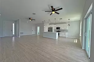 13558 Jeronimo Ln, Port Charlotte, FL 33981 - Photo 4