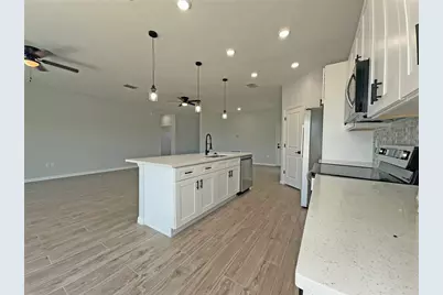 13558 Jeronimo Lane, Port Charlotte, FL 33981 - Photo 8