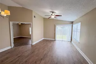 5447 Blueberry Dr, Orlando, FL 32811 - Photo 18