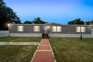 618 1 St St, Polk City, FL 33868 - Photo 2